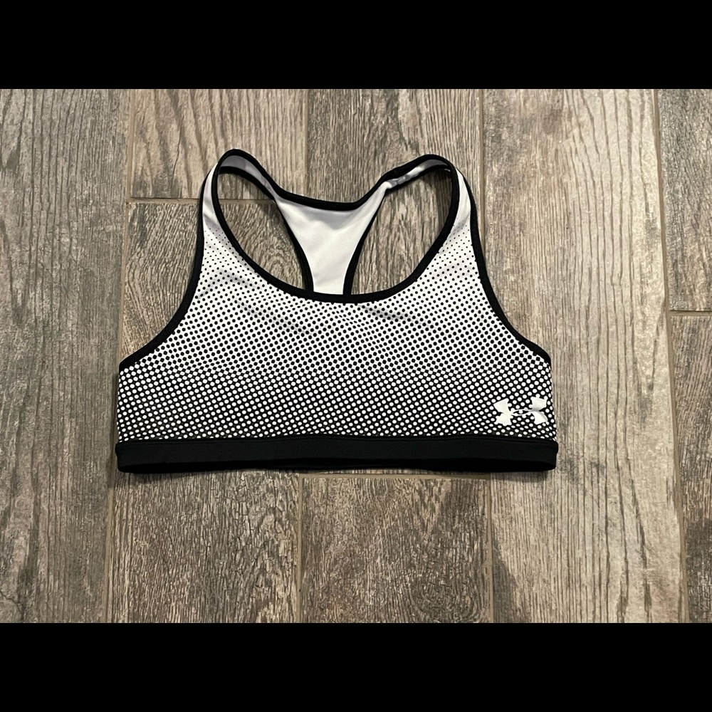 💜 3/$25 Under Armour medium reversible sports bra